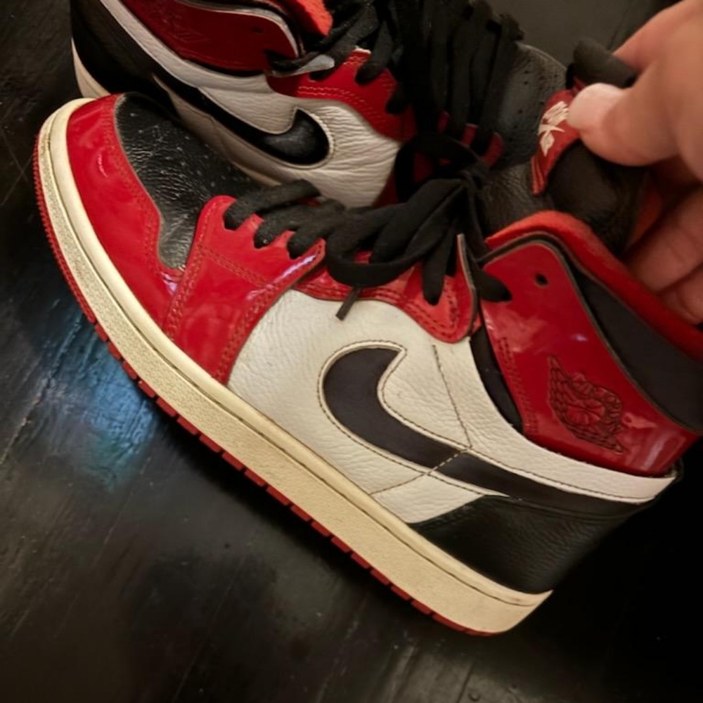 Nike women's  Air Jordan 1 zoom
